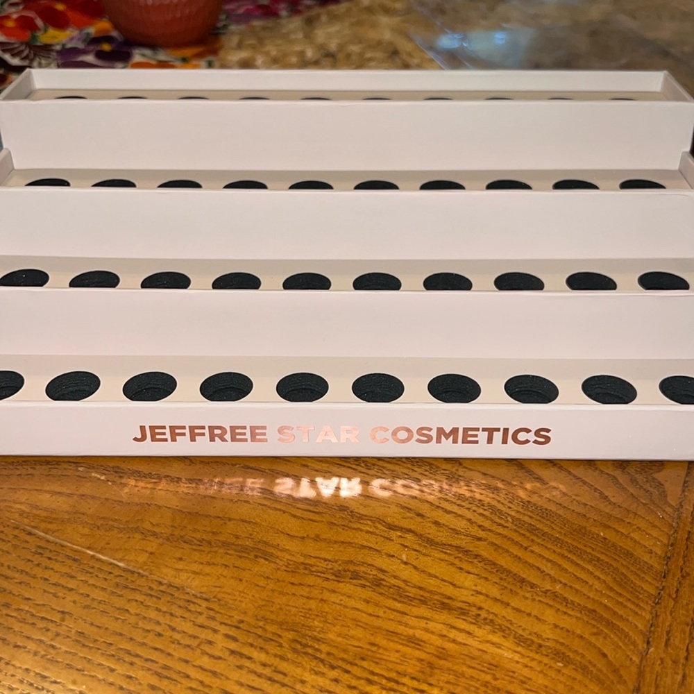 Jeffree Star lipstick display